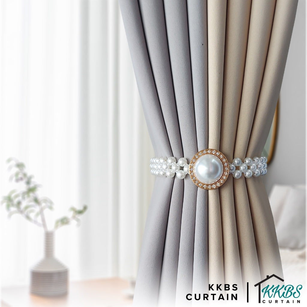 Trixie Pearl Design Curtain Tieback